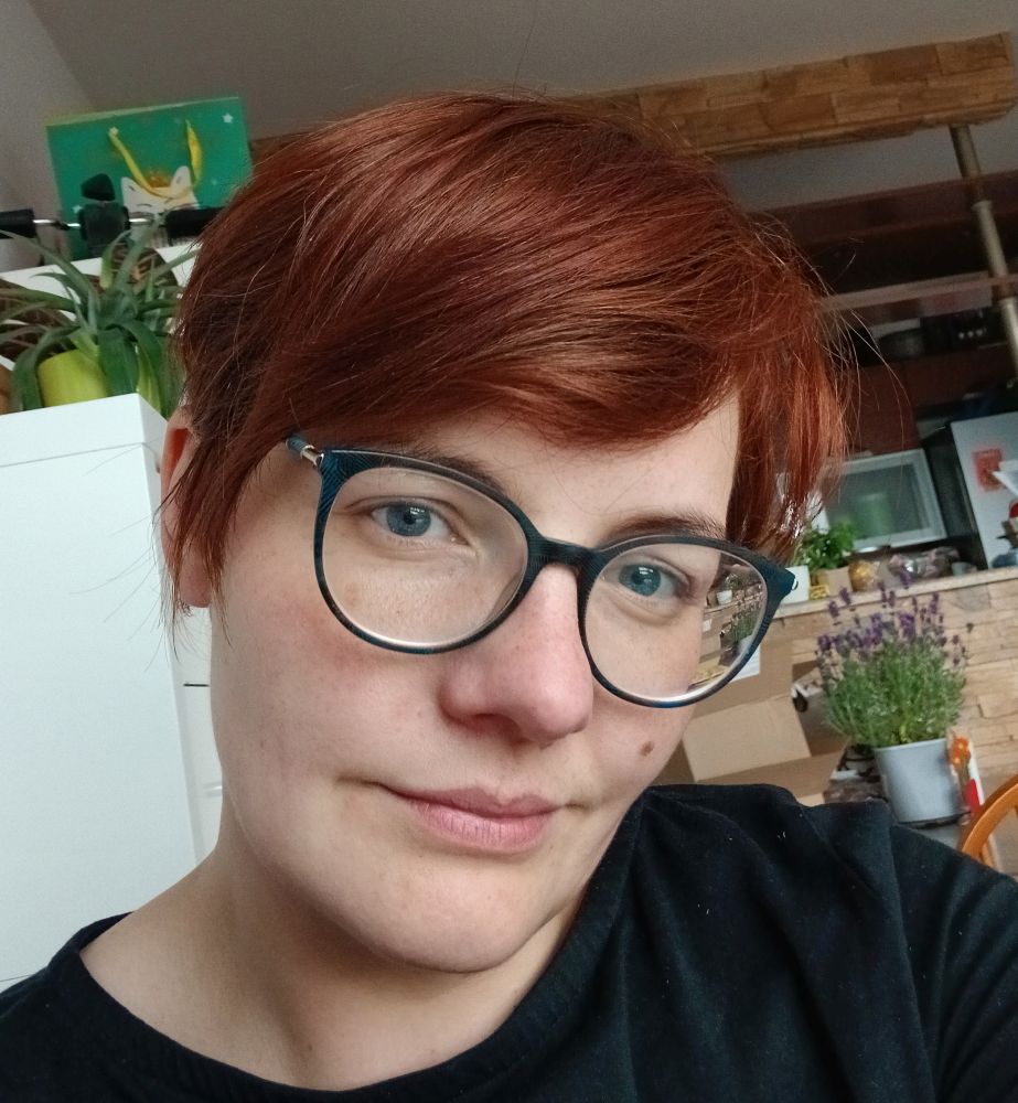 Joanna Żabnicka, fot. archiwum prywatne Kobieta w krótkiej fryzurze i okularach.