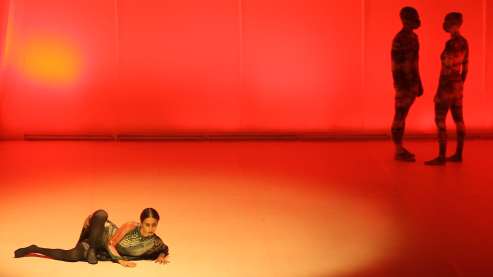 Maria Kong Dancers Company, "ecilA", fot. Ben Shabat - grafika artykułu