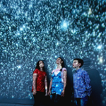 podziwianie nieba w planetarium