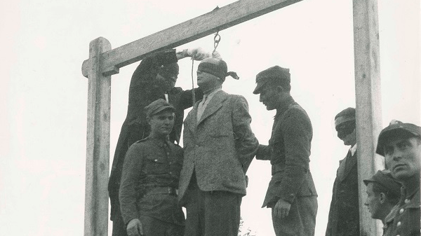 Publiczna egzekucja Arthura Greisera na Cytadeli 21.07.1946 (fot. Z. Zielonacki)