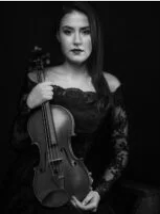 Black and white photo of the artist Sulamita Sara ŚLUBOWSKA