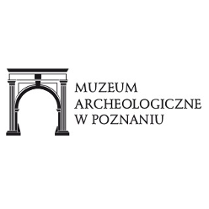 Black and white logo: a drawing of a portal on the left and the name of the Museum on the right.