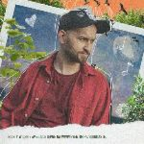 Photo of Baranovski on a colourful background