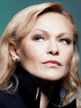 Photo of Edyta Geppert's face.