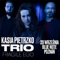 Photo in black and dark blue colours of Kasia Pietrzko Trio members and information about the event.