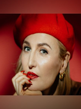 Photo of Reni Jusis.