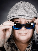 Photo of Stanisław Soyka in sunglasses.