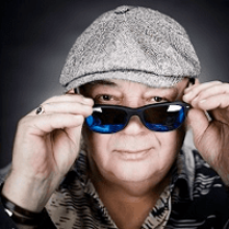 Photo of Stanisław Soyka in sunglasses.