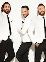 Photo of the artists.