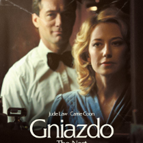 Film poster: picture of a man in white shirt and a bow-tie and a woman in blue dress; a man stands behind a woman.