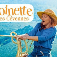 Photo from the movie: a woman pulling a rope.