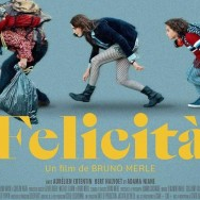 Film poster: three people going leaned in a row. One of them is carrying a backpack on his back and two other bags in his hands. At the bottom of the picture the title of the movie.