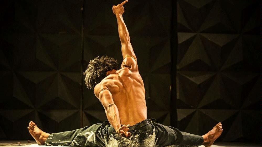 Benjamin Abras "The voice of the voice in the voice"