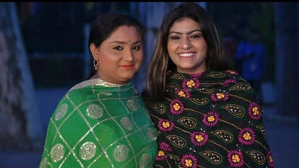 Nooran Sisters, photograph from the press