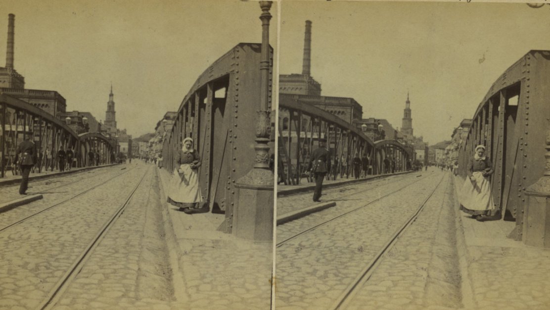 Ul. Wielka, a view towards the district of Chwaliszewo, late 19th/early 20th centuries. Courtesy of the University Library of Poznań