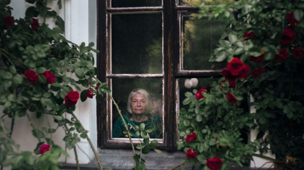 "House of Memories", photograph from the press - grafika artykułu