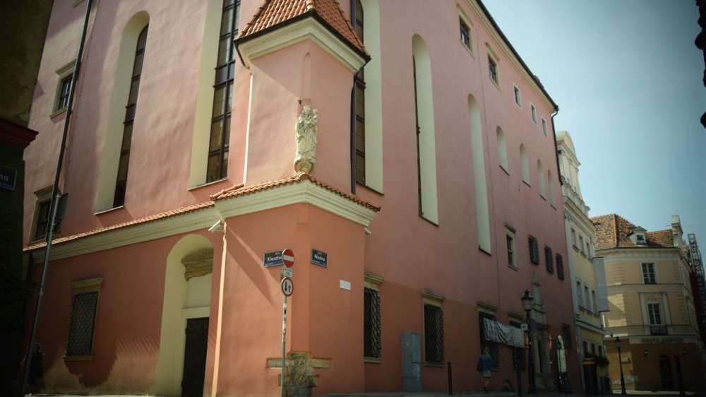 Corner of the Archaeological Museum building.