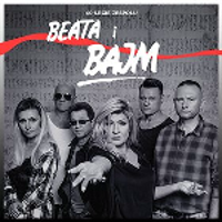 Black and white picture of Beata and Bajm band. White captions (name of the band) on the top of the photo.