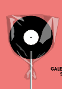 Information about the exhibition and a lollipop made of a vinyl record in cellophane on a pink background.