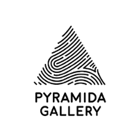 BLack and white logo: a triangle with various lines drawn on it, under it the gallery's name.