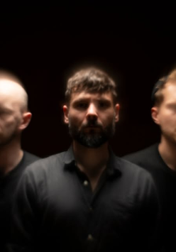 Photograph promoting the concert