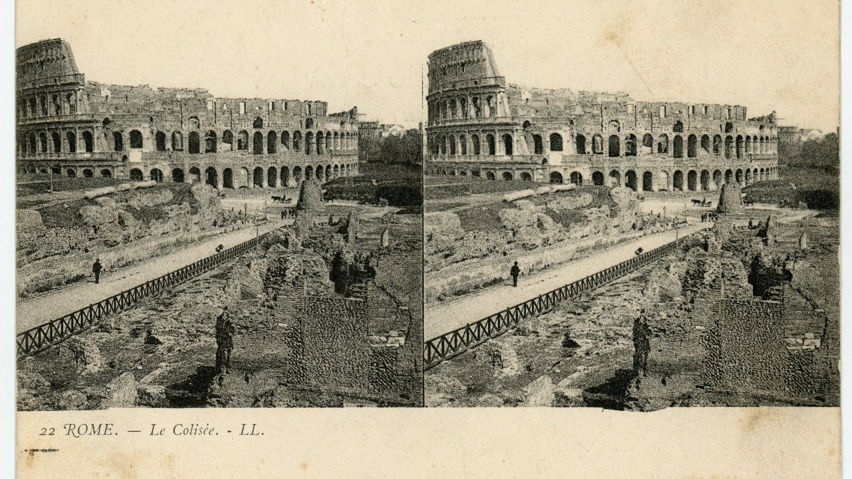 Black and white stereoscopic photograph of destroyed Colosseum