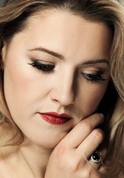 Photo of the performer Katarzyna Hołysz