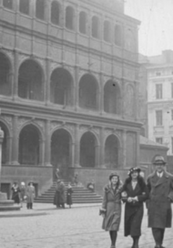 photo from Tun-of-the-century Poznań exhibition