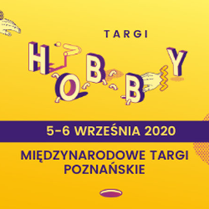 Na żółtym tle fioletowe litery i na fioletowym tle żółte litery.