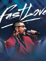 Fotografia postaci George Michaela na granatowym tle. W tle biały napis "Fast love".