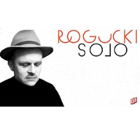 Zdjęcie artysty i napis "Rogucki Solo".