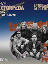 Baner ze zdjęciem artystów.