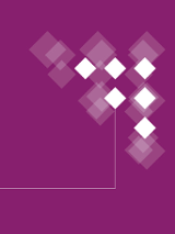 Fioletowy baner z nazwą wydarzenia.