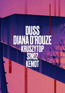 Zdjęcie fontanny na Placu Wolności i nazwy występujących DJi.