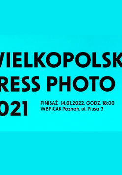 Na niebieskim tle napisy o finisażu.