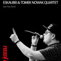 Zdjęcie artysty i nazwa wydarzenia.