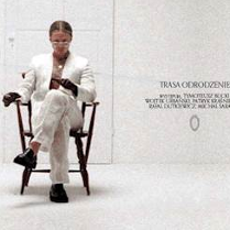 Zdjęcie artysty i nazwa wydarzenia.