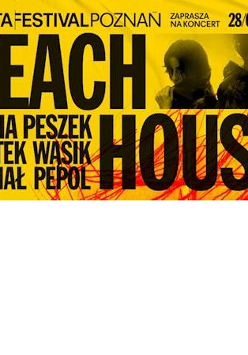 Baner z nazwami zespołów.