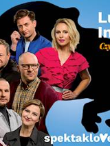 Zdjęcia aktorów występujących w spektaklu i nazwa wydarzenia.