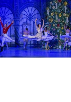 Zdjęcie aktorów grających w spektaklu.