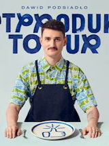 Zdjęcie artysty i nazwa wydarzenia.