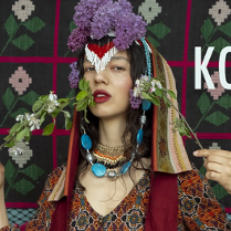 Baner promujący wydarzenie. Nazwa wydarzenia i zdjęcie artystki.