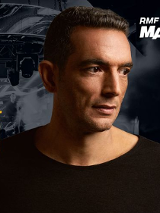 Baner promujący wydarzenie. Nazwa wydarzenia i zdjęcie artysty.