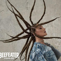 Baner promujący wydarzenie. Nazwa wydarzenia i zdjęcie artystki.