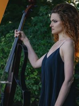 Baner promujący wydarzenie. Nazwa wydarzenia i zdjęcie artystki.