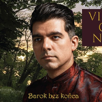 Baner promujący wydarzenie. Nazwa wydarzenia i zdjęcie artysty.