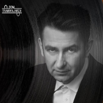 Baner promujący wydarzenie. Nazwa wydarzenia i zdjęcie artysty.