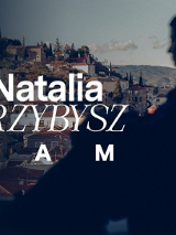 Baner promujący wydarzenie. Nazwa wydarzenia i zdjęcie artystki.