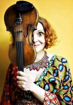 Baner promujący wydarzenie. Nazwa wydarzenia i zdjęcie artystki.