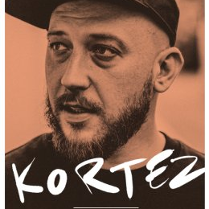 Baner promujący wydarzenie. Nazwa wydarzenia i zdjęcie artysty.